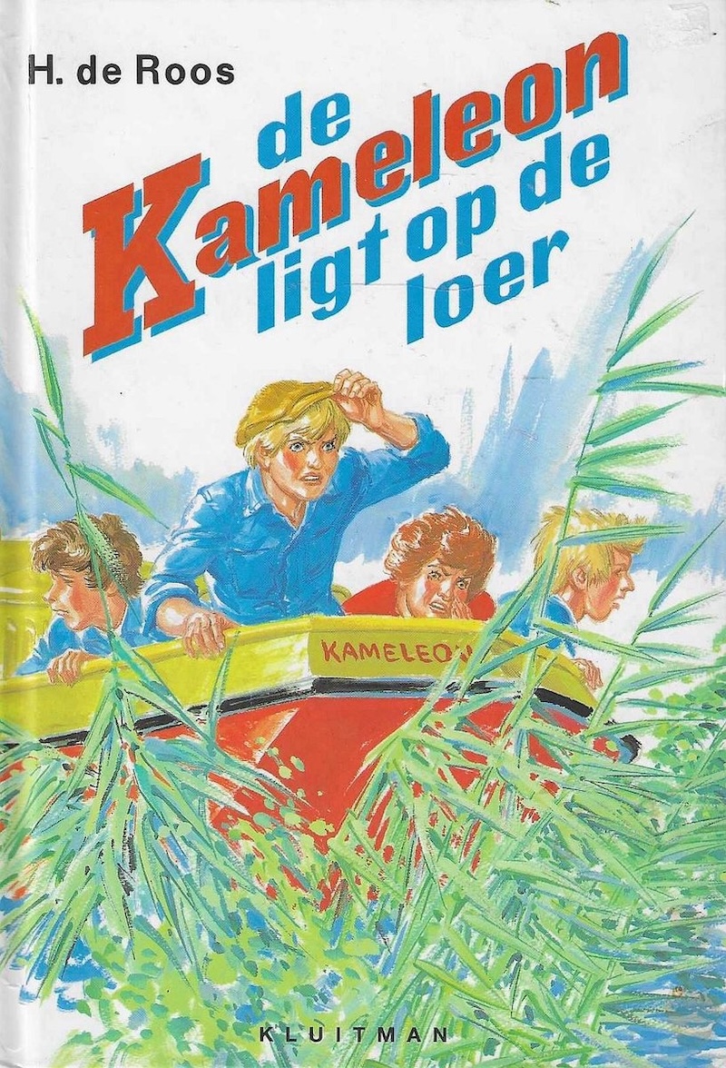 De Kameleon Ligt op de Loer by Hotze de Roos